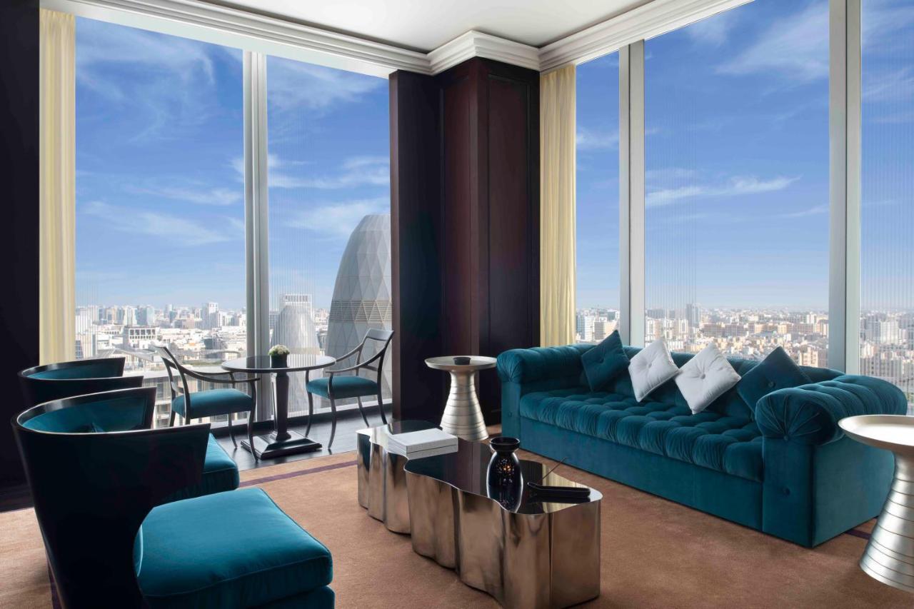 Banyan Tree Doha At La Cigale Mushaireb Bagian luar foto The living room of a Sky Villa