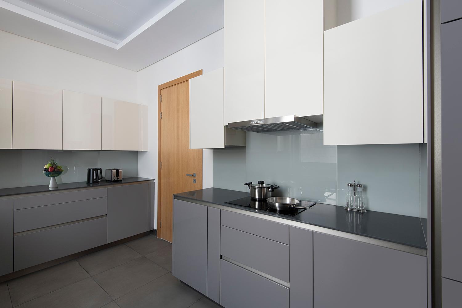 Banyan Tree Doha At La Cigale Mushaireb Ruang foto A modern kitchen